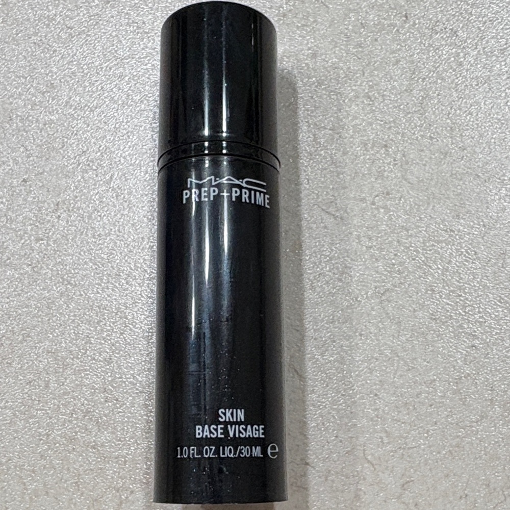 MAC Cosmetics Prep + Prime Skin Base Visage - Sleek Black - Picture 4 of 4